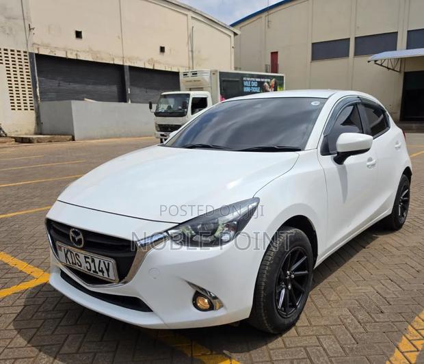 Mazda Demio 2018 White