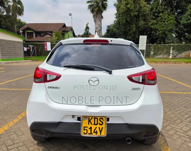 Mazda Demio 2018 White