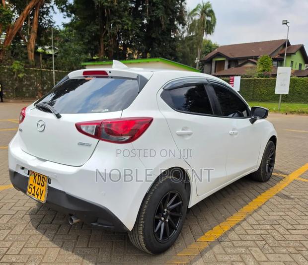 Mazda Demio 2018 White