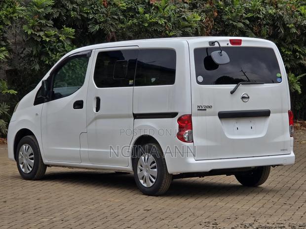Nissan NV350 2019 White