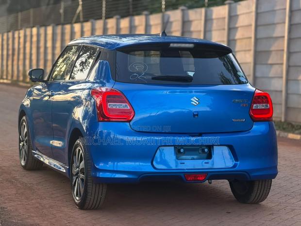 Suzuki Swift 2019 Blue