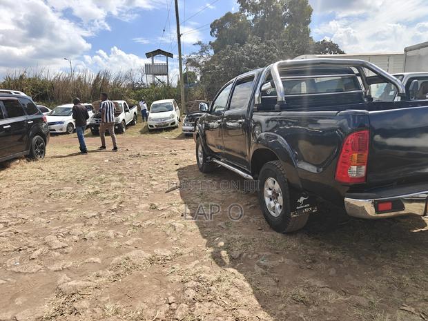 Toyota Hilux 3.0 D-4D Double Cab 4x4 Raider 2006 Black