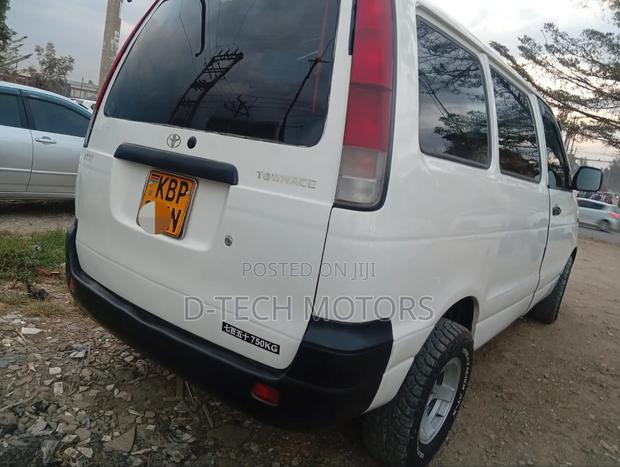 Toyota TownAce 2005 White