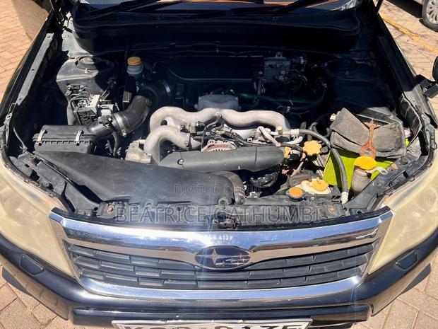 Subaru Forester 2.0 S 2000 Black