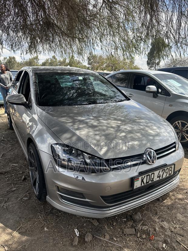 Volkswagen Golf TSI S 4-Door FWD 2017 Silver