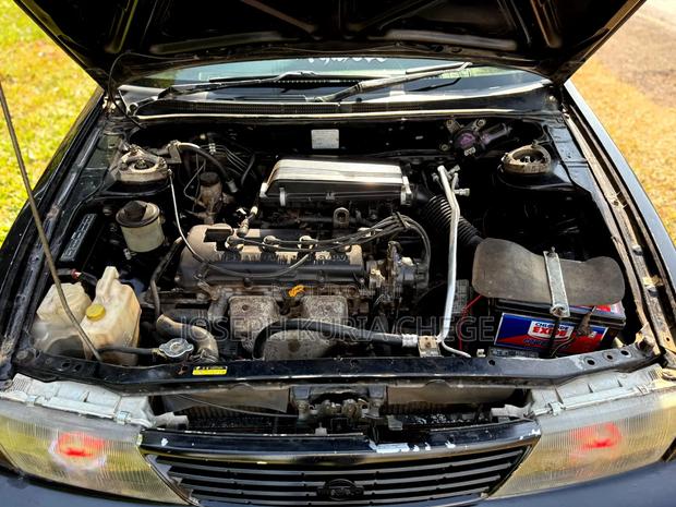 Nissan Sunny 1997 Black