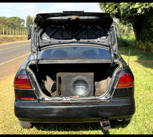 Nissan Sunny 1997 Black