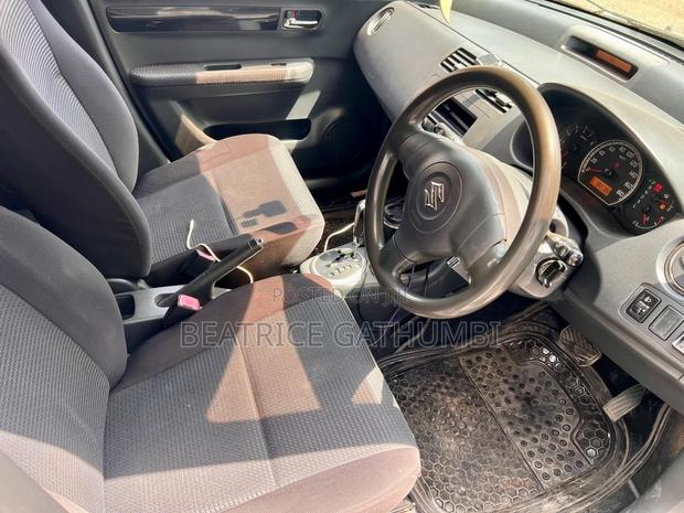 Suzuki Swift 2013 Silver