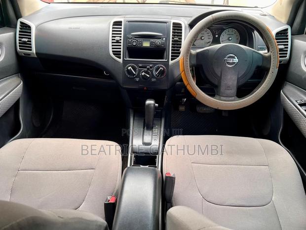 Nissan Wingroad 2006 Silver