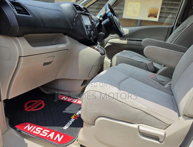 Nissan Serena 2012 Off white