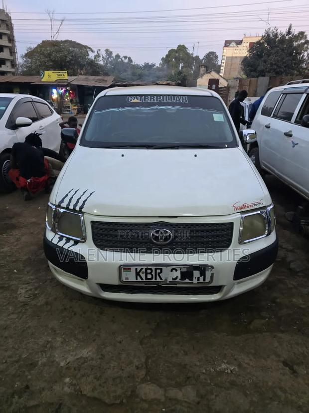 Toyota Succeed 2005 White
