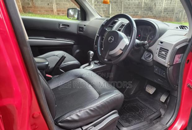 Nissan X-Trail 2009 Red