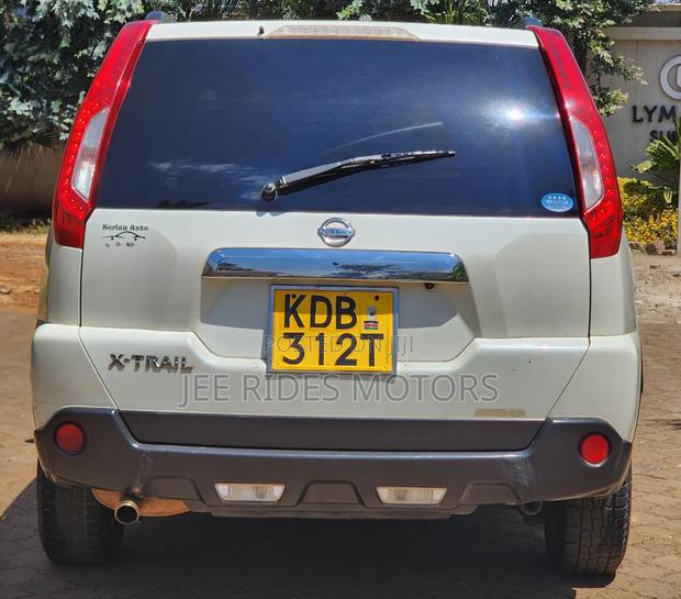 Nissan X-Trail 2013 Pearl