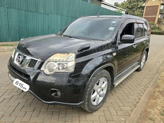 Nissan X-Trail 2012 Black