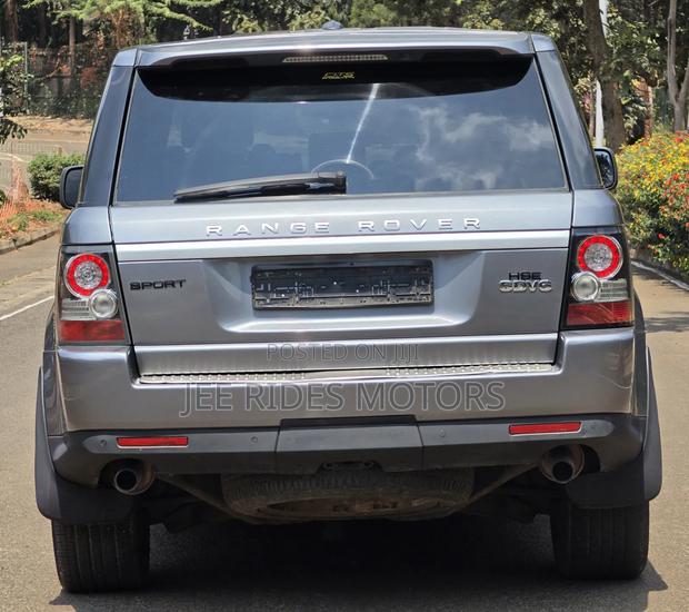 Land Rover Range Rover Sport 2012 Gray