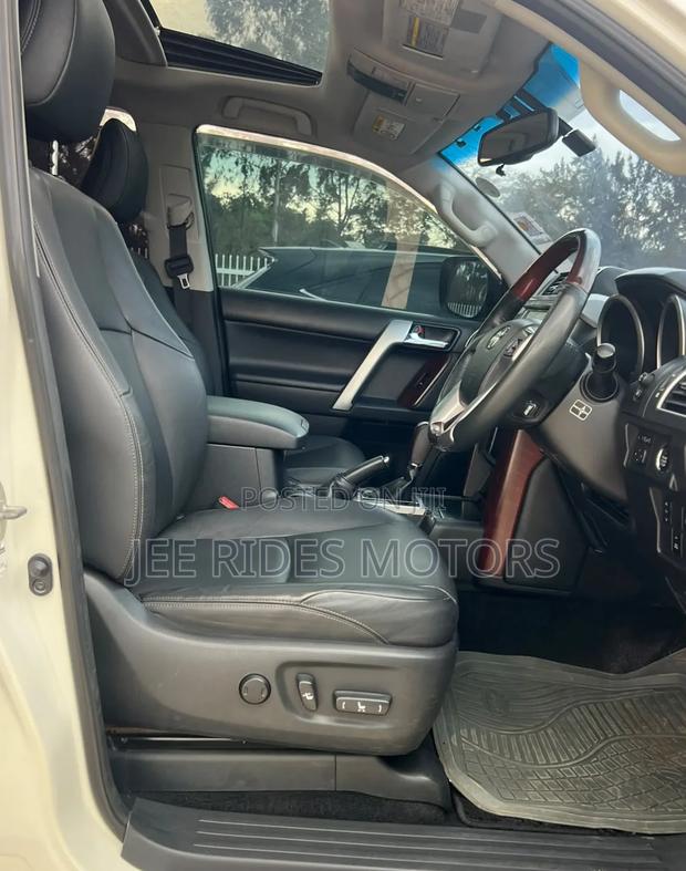 Toyota Land Cruiser Prado 2014 Ivory