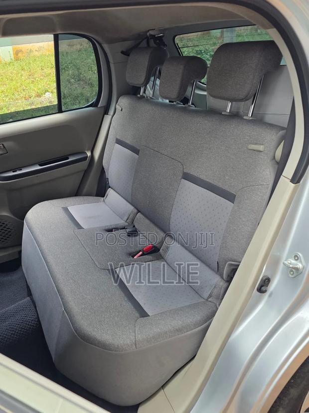 Toyota Passo 2018 Silver