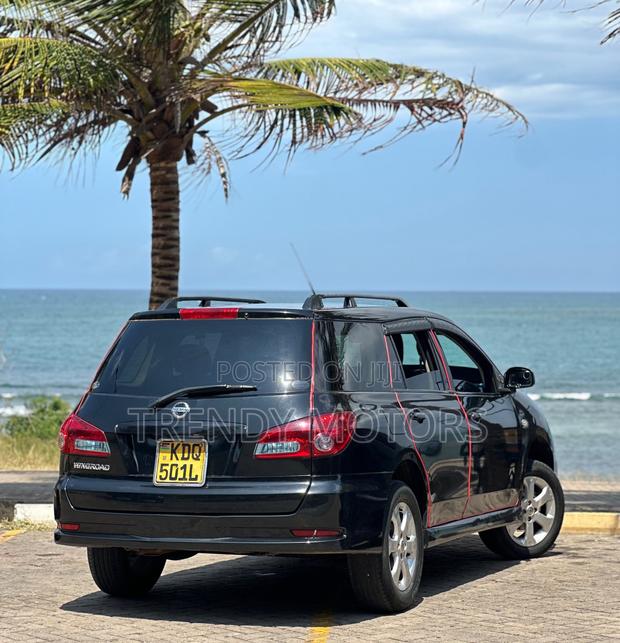 Nissan Wingroad 2016 Black