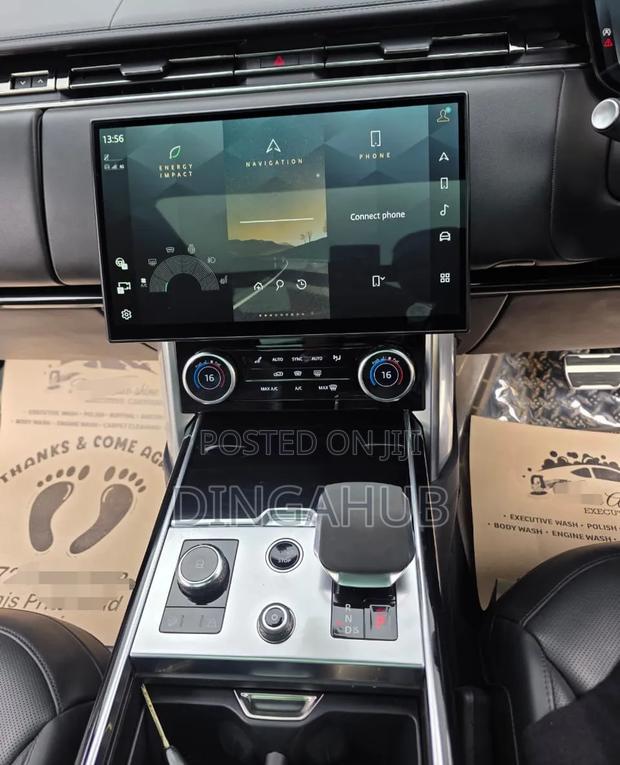 Land Rover Range Rover Vogue 2022 White