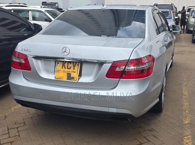 Mercedes-Benz E250 2013 Silver