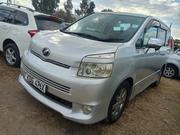 Toyota Voxy 2009 Silver for sale