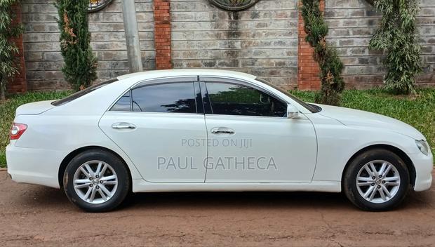 Toyota Mark X 2009 Off white