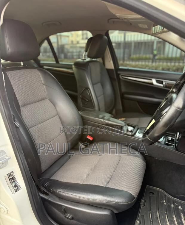Mercedes-Benz C200 2011 White