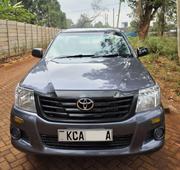 Toyota Hilux 2014 Gray for sale