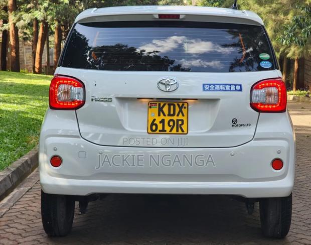 Toyota Passo 2018 White