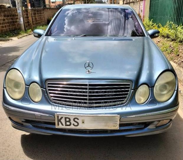 Mercedes-Benz E280 2005 Blue