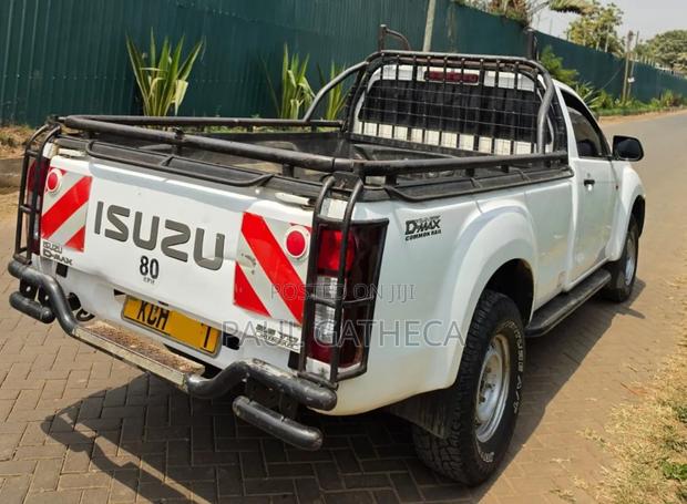Isuzu D-MAX 2016 White