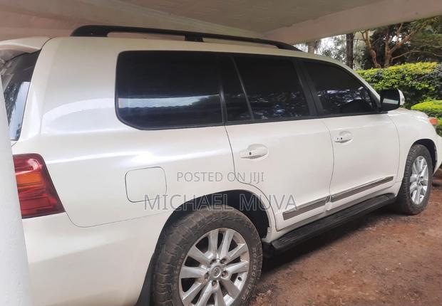 Toyota Land Cruiser 4.5 V8 GX-R 2012 Pearl