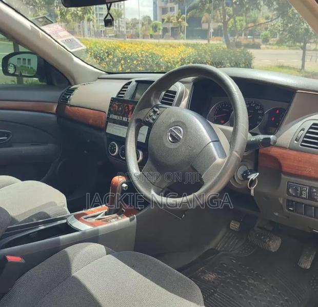 Nissan Bluebird 2008 Silver