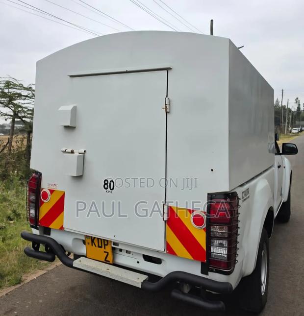 Isuzu D-MAX 2025 White