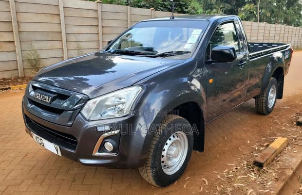 Isuzu D-MAX 2015 Gray