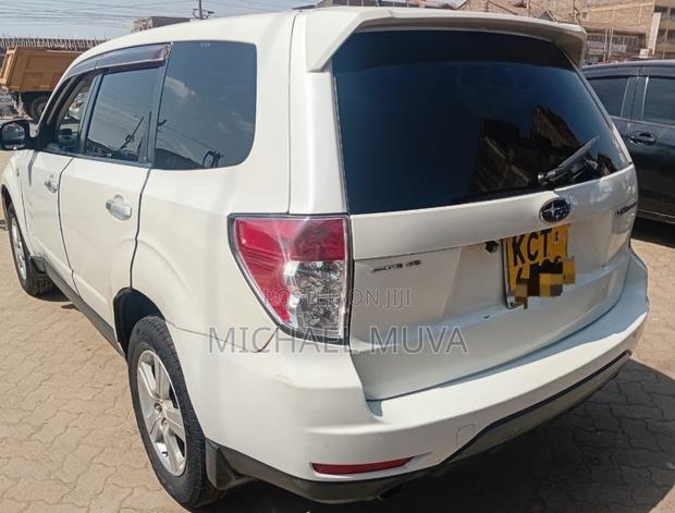 Subaru Forester 2012 Pearl