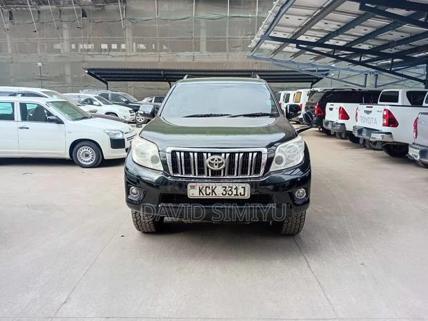 Toyota Land Cruiser Prado 2010 Black