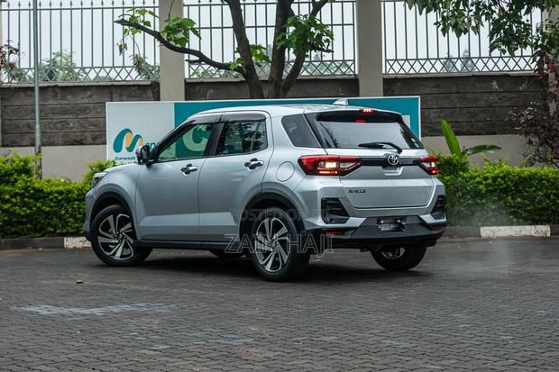Toyota Raize 2019 Silver