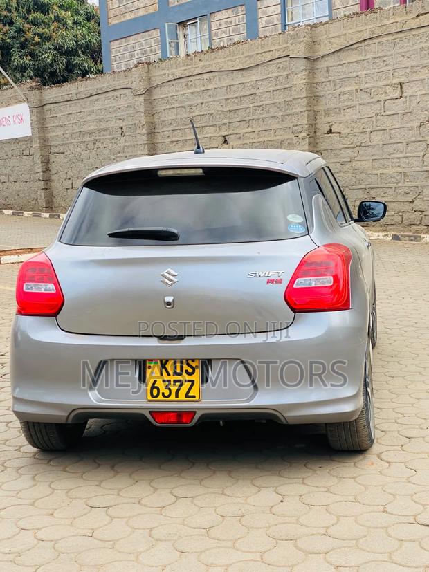 Suzuki Swift 2018 Silver