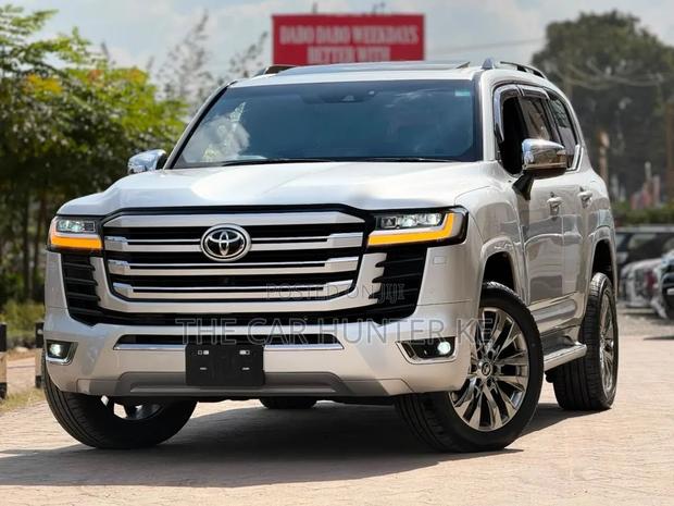 Toyota Land Cruiser 3.3 Diesel 4WD 2022 White
