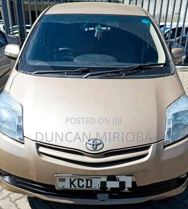 Toyota Passo Sette 2008 Gold