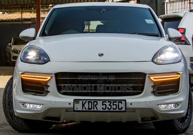 Porsche Cayenne 2016 Pearl