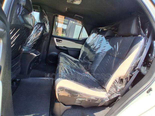 Toyota Fortuner 2022 Off white