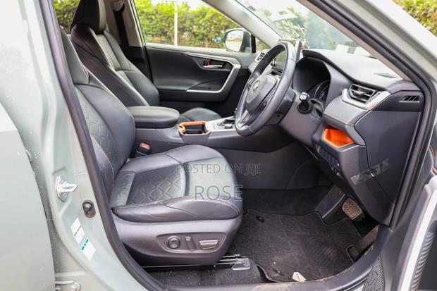 Toyota RAV4 2020 Ivory