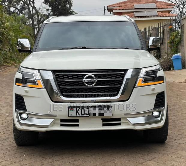 Nissan Patrol 2013 Pearl