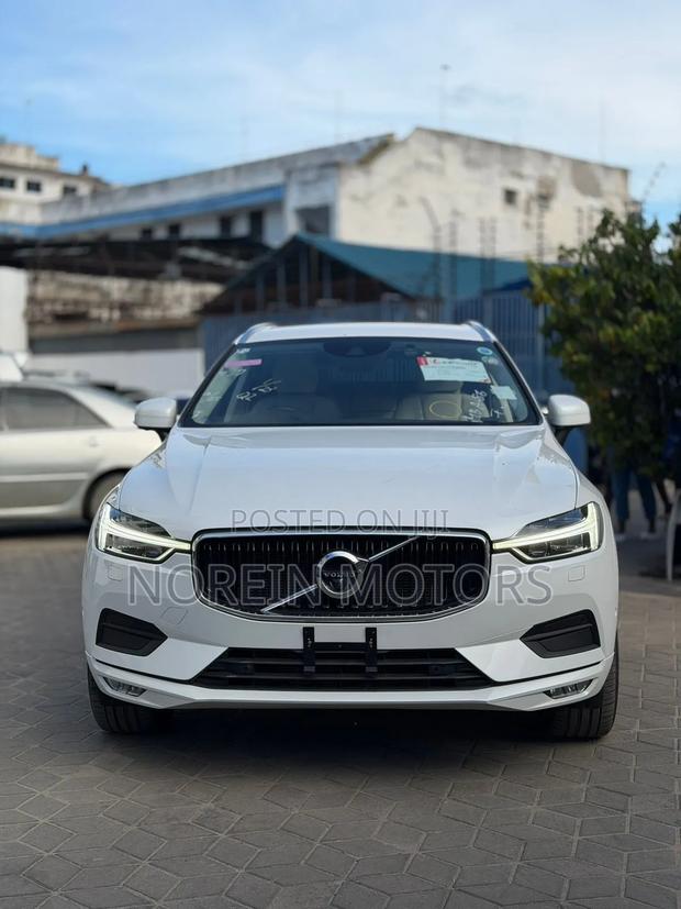 Volvo XC60 2020 Off white