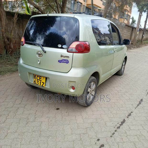 Toyota Porte 2008 Green