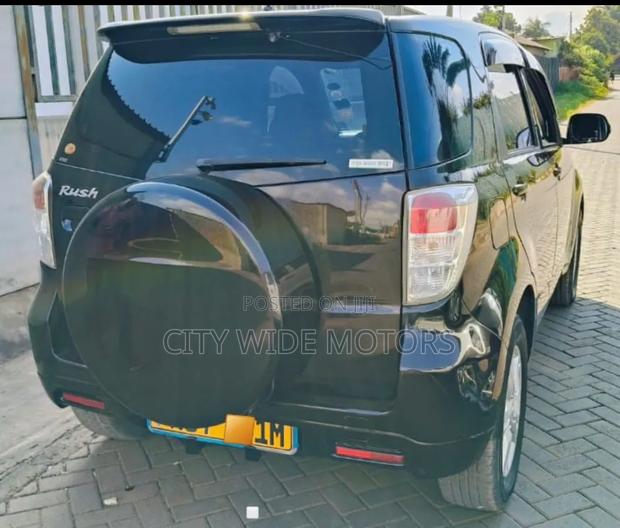Toyota Rush 2012 Black
