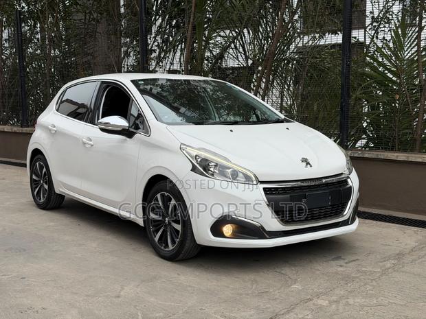 Peugeot 208 2019 White