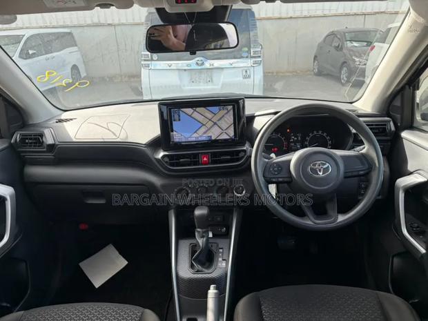 Toyota Raize 2019 Blue